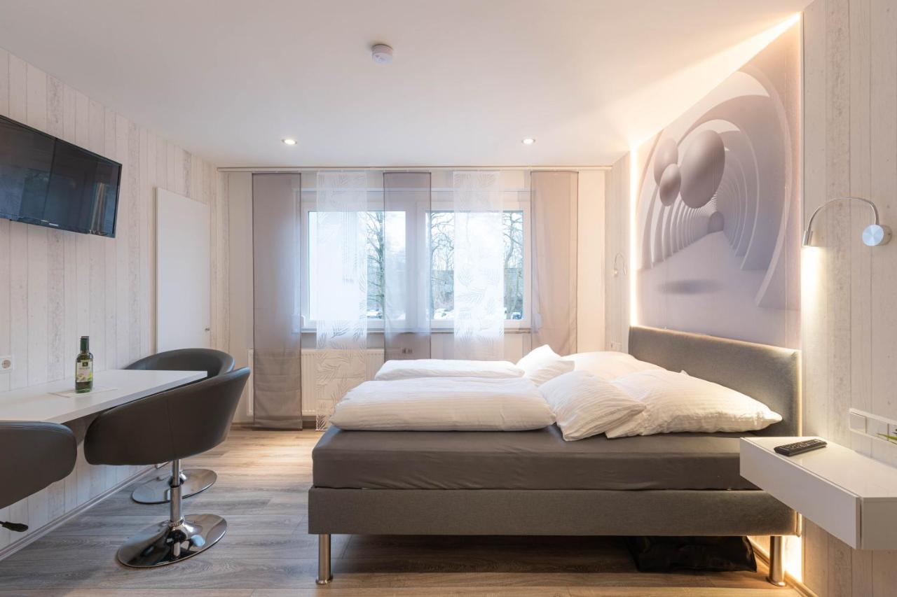 Messe-Hotelzimmer-Einzimmerappartement เลเวอร์คูเซน ภายนอก รูปภาพ