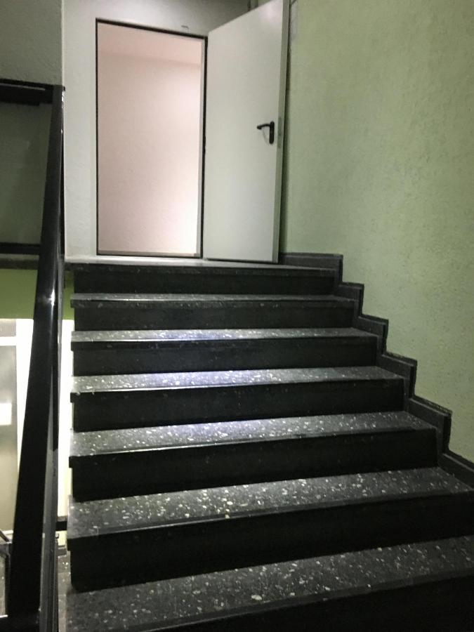 Messe-Hotelzimmer-Einzimmerappartement เลเวอร์คูเซน ภายนอก รูปภาพ